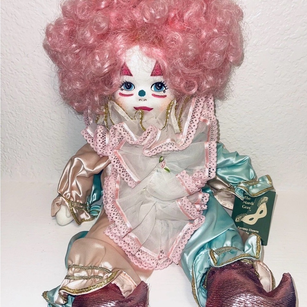 Robin Woods "At The Mardi Gras" Collection PARFAIT Clown Doll - New With Tags